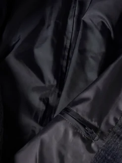 Sobretudo xadrez com capuz