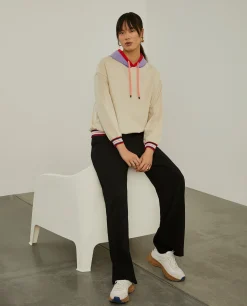 Sweater com capuz ajustável