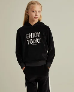 Sweater veludo com capuz e mensagem