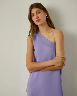 Top comprido com uma alça