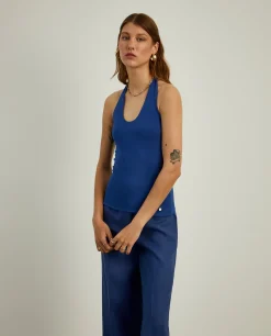 Top halter de malha com costas abertas