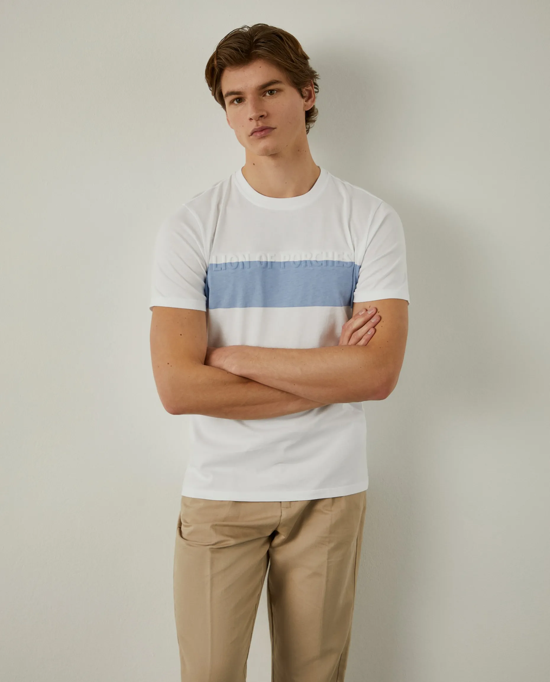 T-shirt 100% algodão com barra em contraste