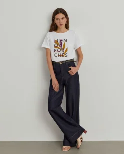 T-shirt com branding estampado