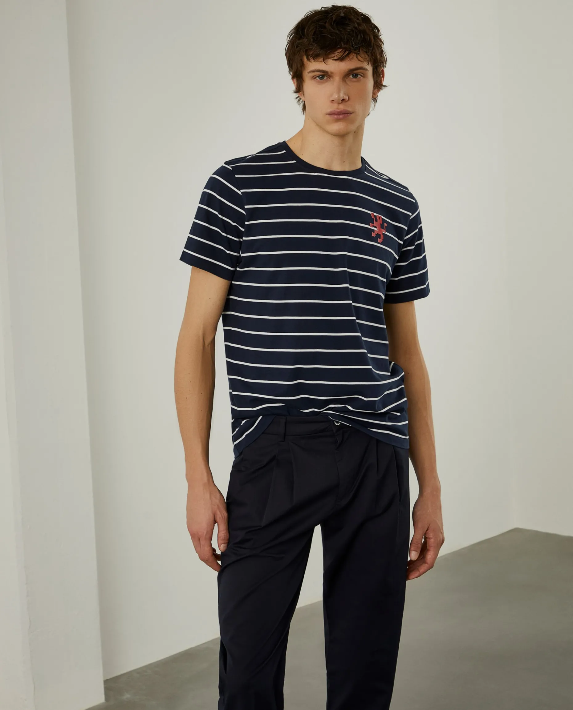 T-shirt com padrão de riscas 100% algodão