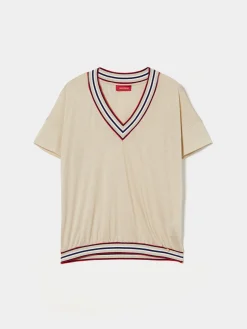 T-shirt decote em V com riscas