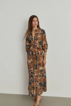 Vestido camiseiro floral