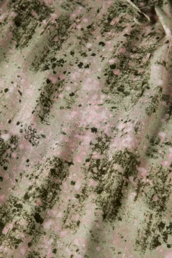 Vestido comprido fluido com padrão abstrato