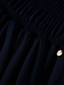 Vestido comprido plissado sem alças