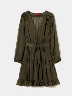 Vestido curto com padrão de pintas