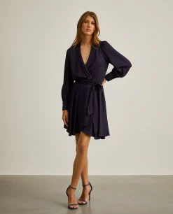 Vestido curto de trespasse