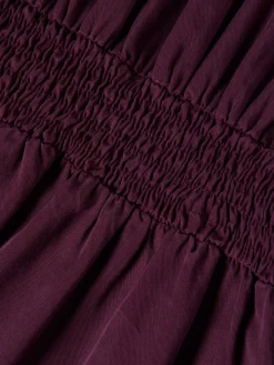 Vestido curto em tencel decote em V