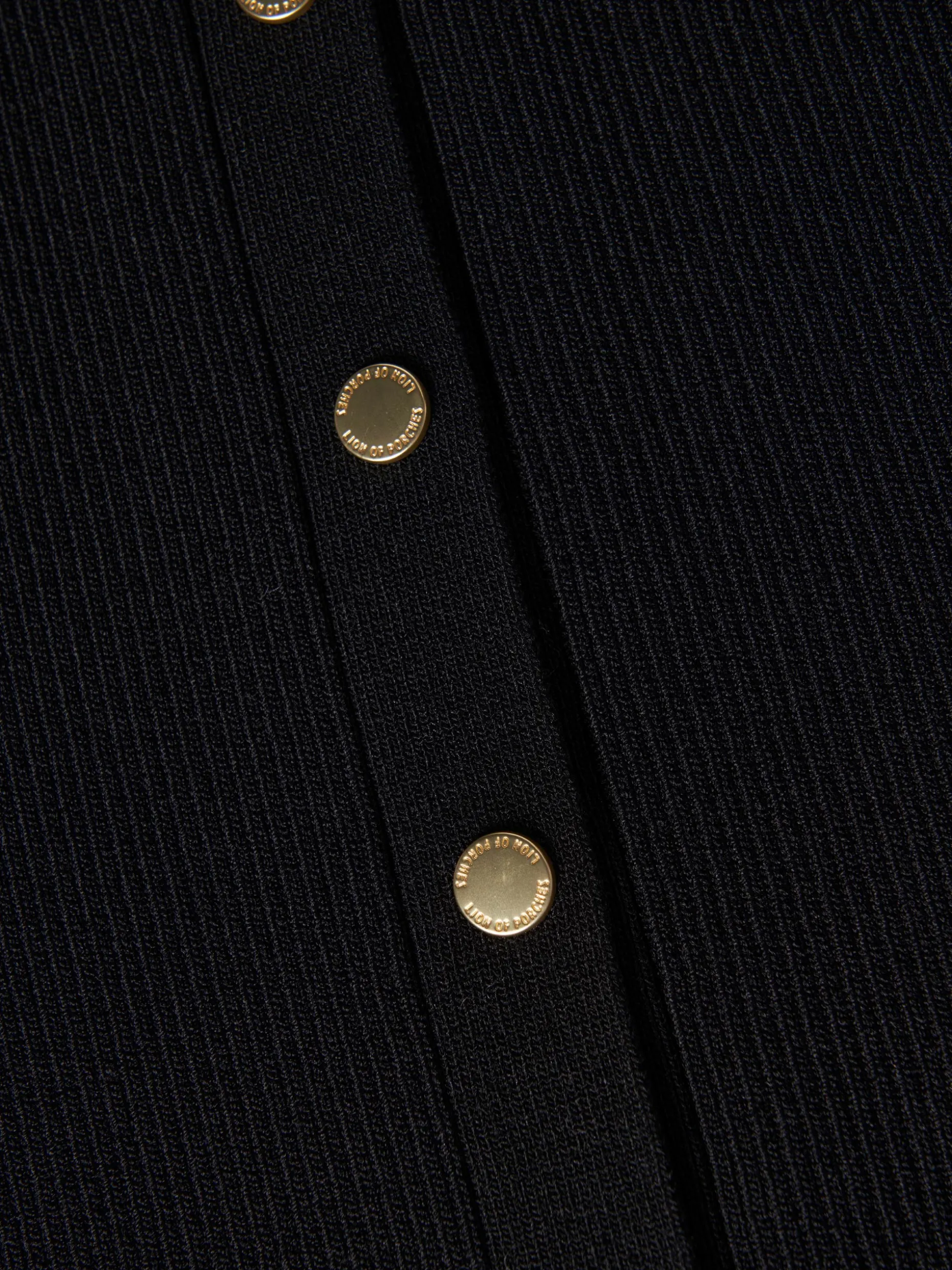 Vestido curto evasé de manga comprida