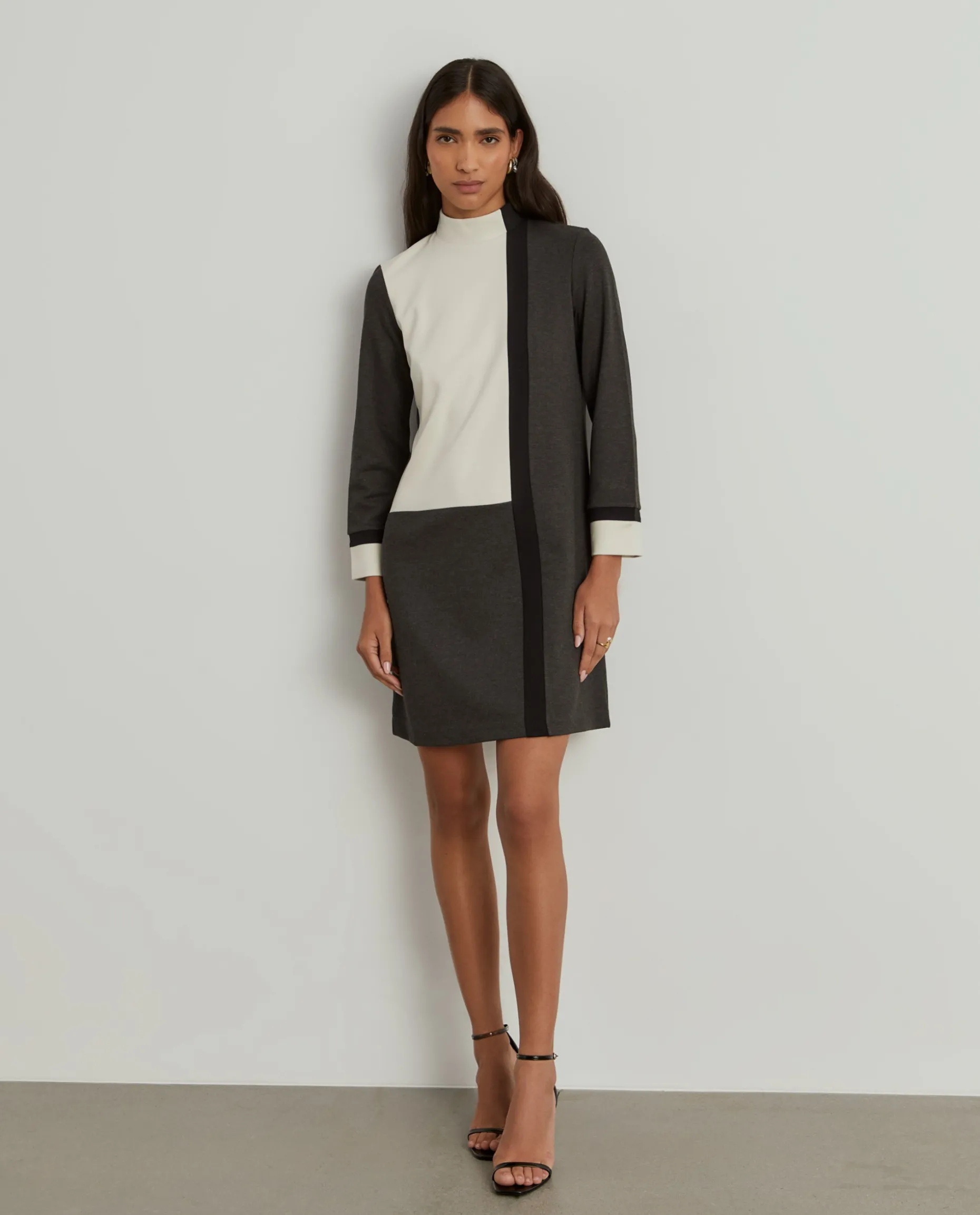 Vestido de malha color block manga comprida