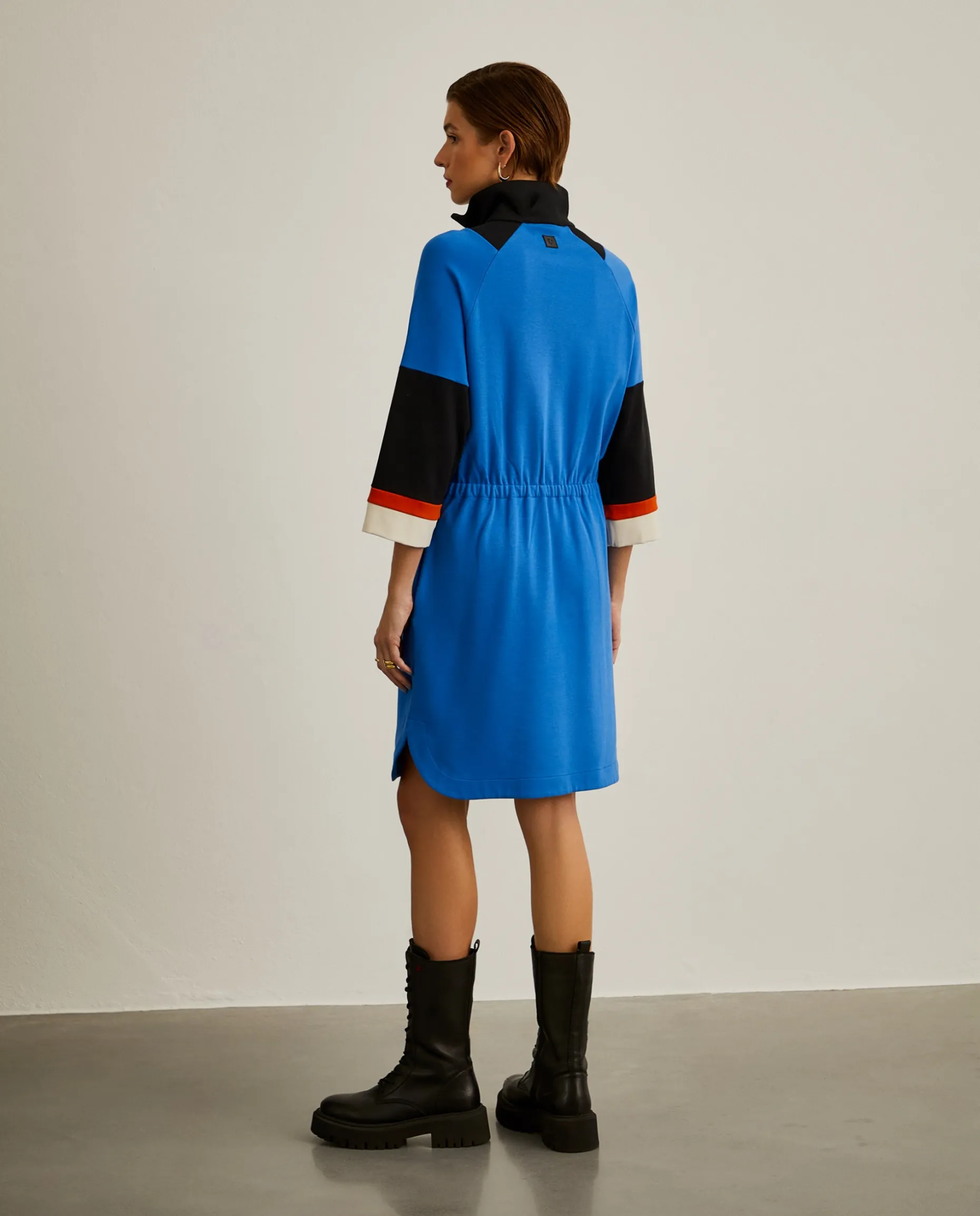 Vestido de malha curto