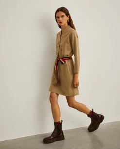 Vestido de malha curto com cinto