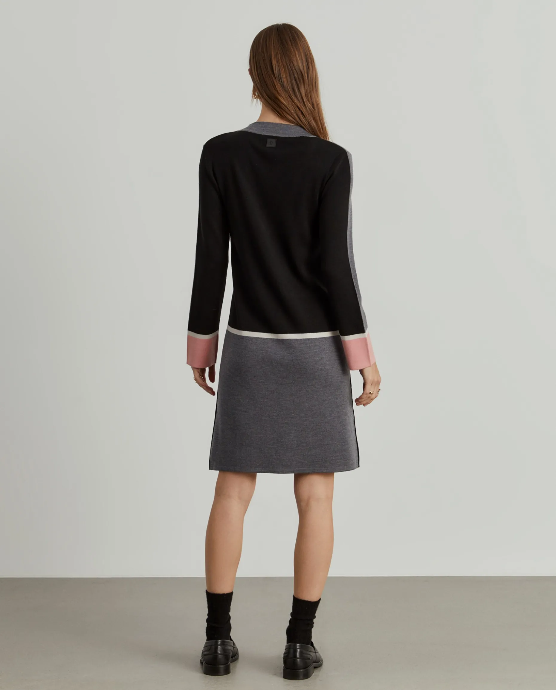 Vestido de malha curto color block