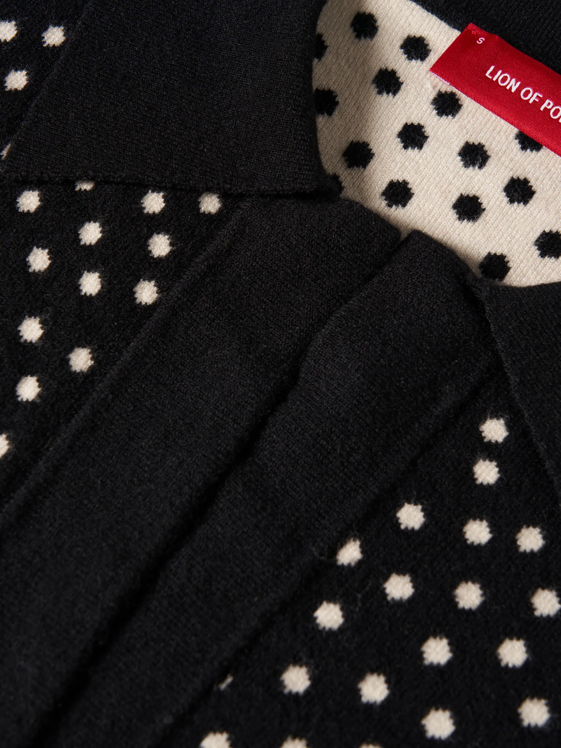 Vestido de malha polka dots