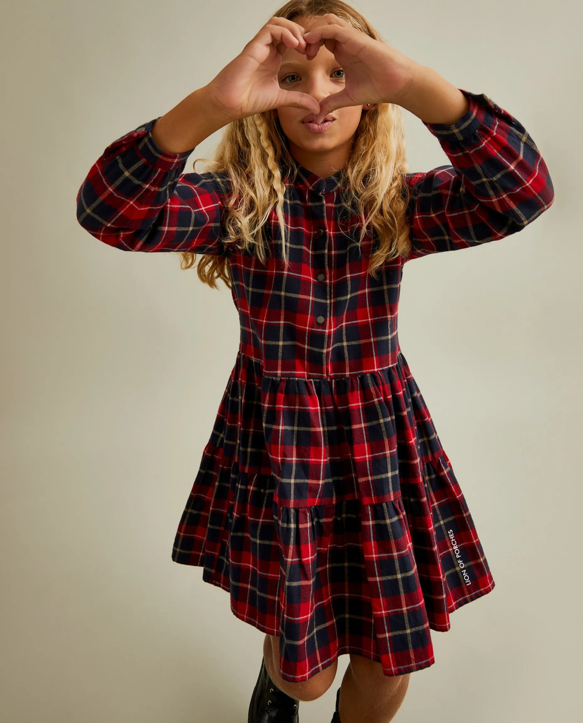 Vestido de manga comprida com padrão xadrez