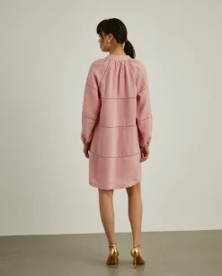 Vestido em linho com manga abalonada