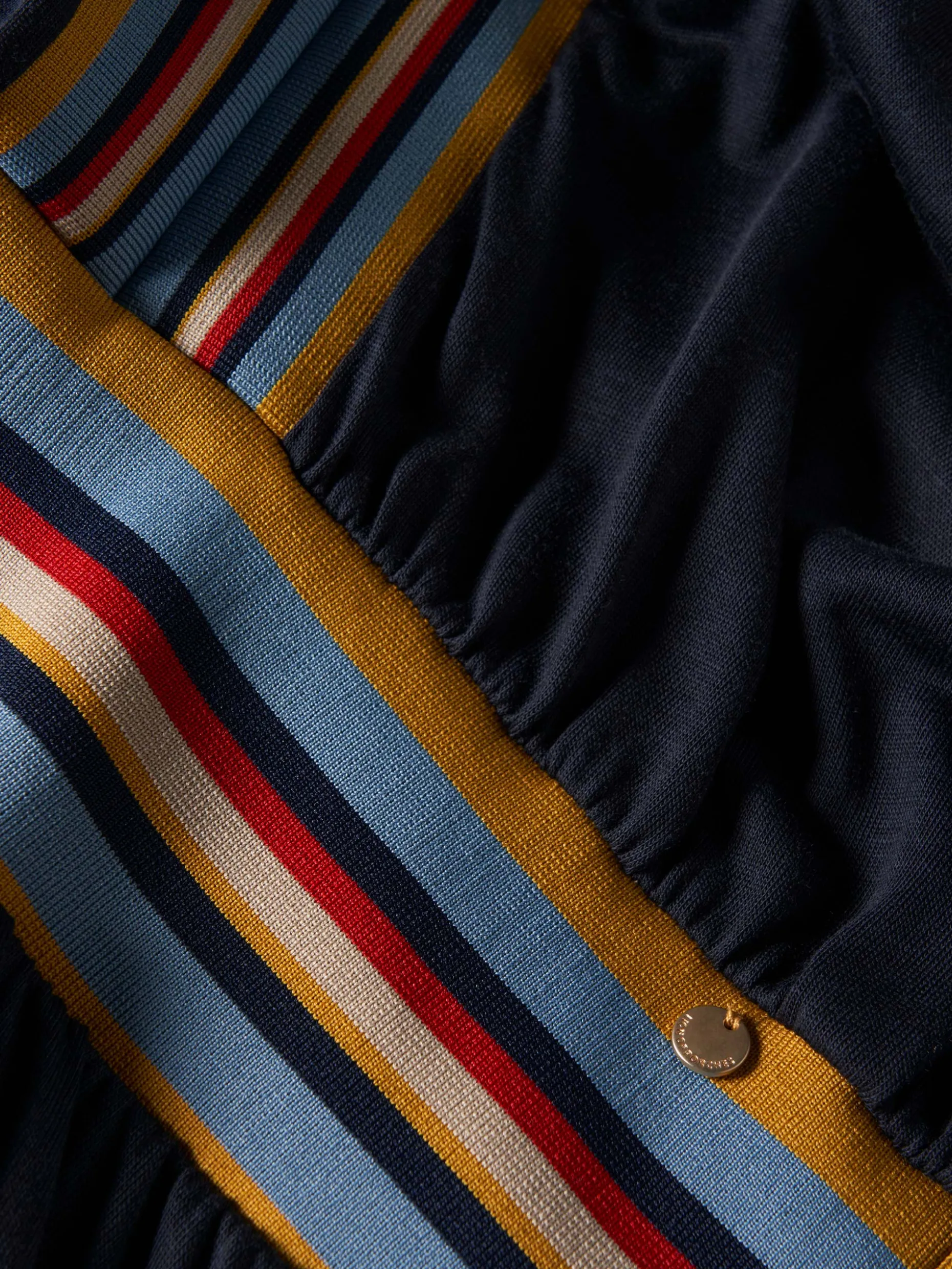 Vestido malha às riscas manga comprida