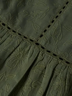 Vestido manga comprida bordado flores