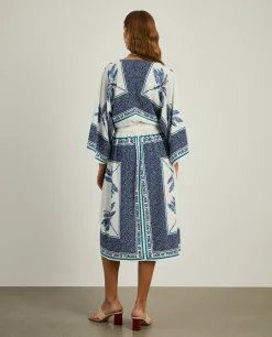 Vestido midi com padrão de palmeiras