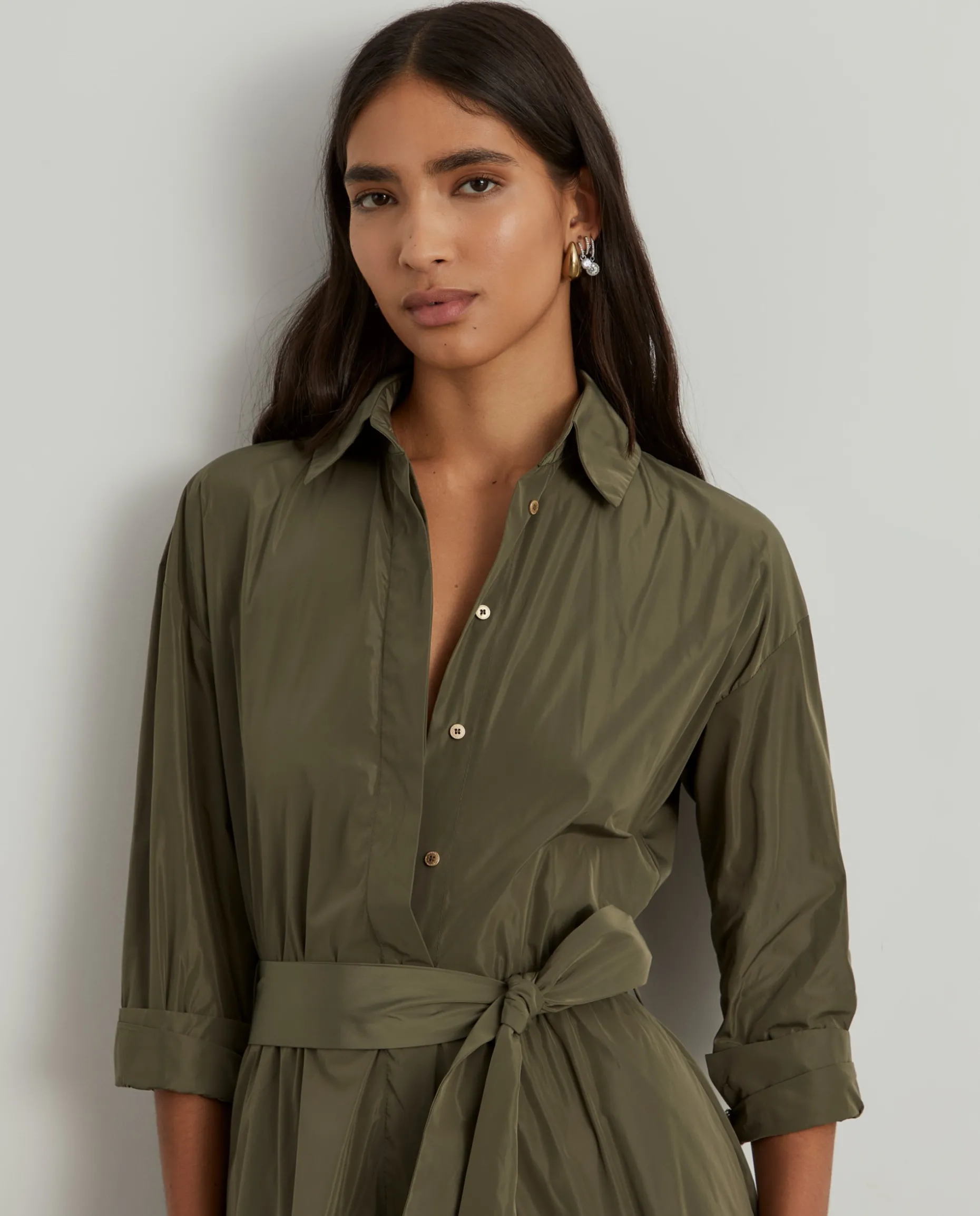 Vestido midi evasé com cinto