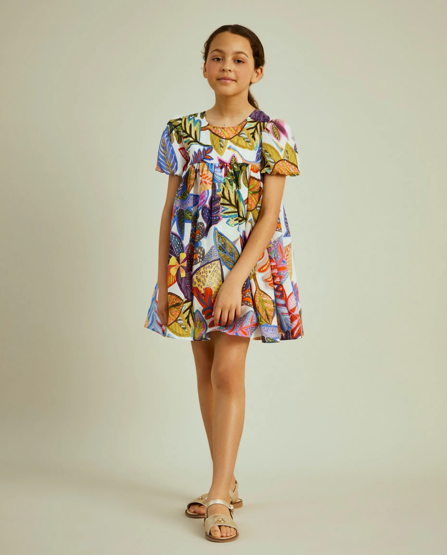 Vestido padrão tropical manga abalonada