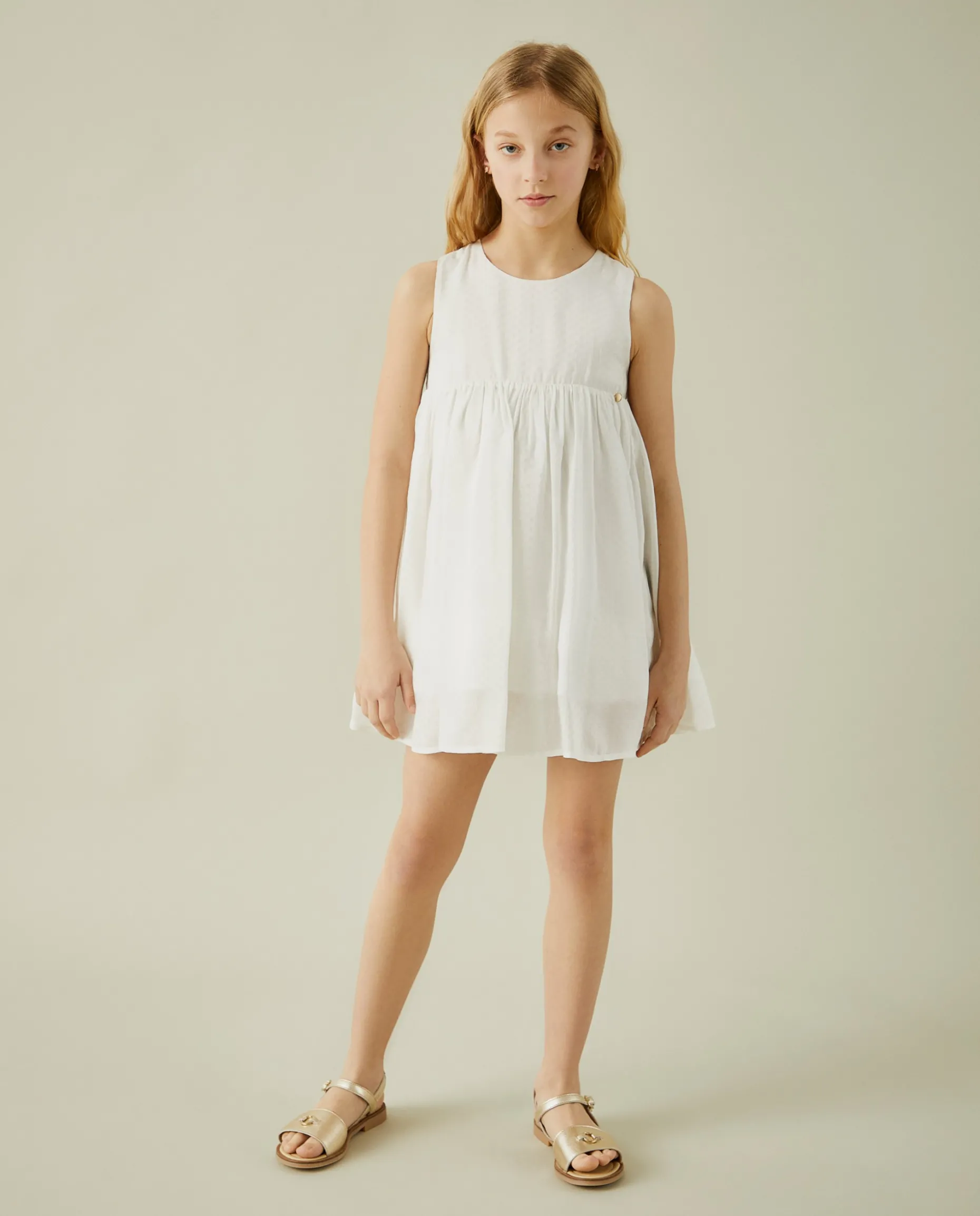 Vestido sem mangas tecido fantasia