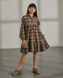 Vestido xadrez com folho